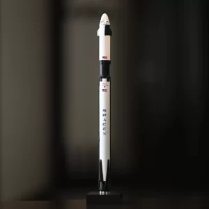 SpaceX Rocket Falcon 9 Crew Dragon Model - Detailed 1:100 Scale Replica